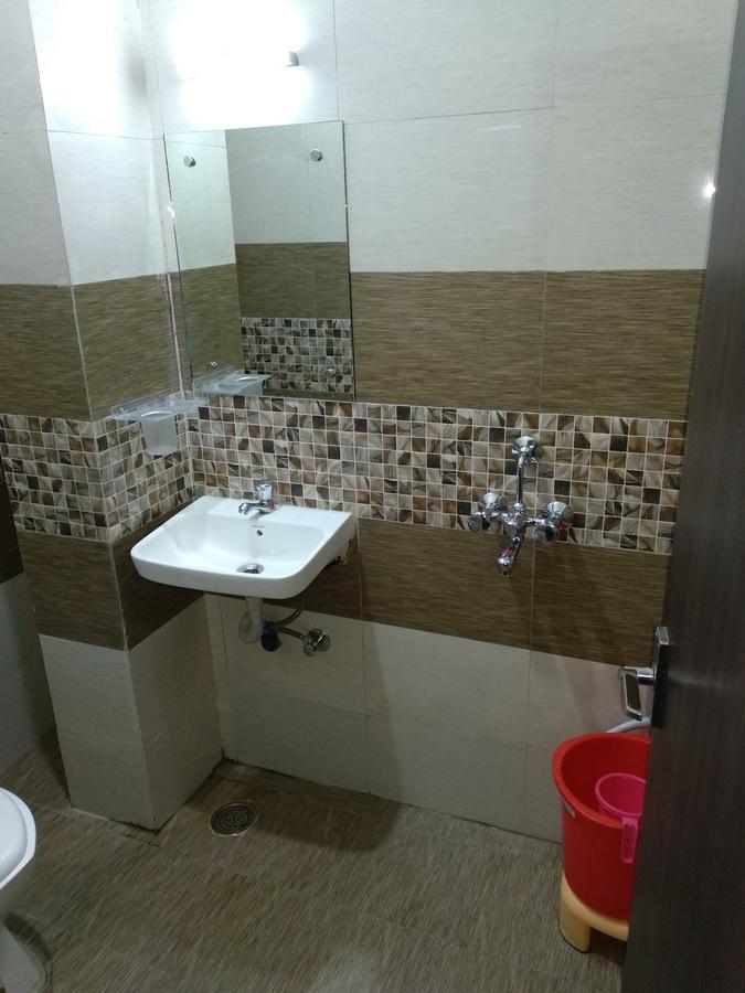 Oyo 60976 Hotel Shree Ji Morena Kültér fotó
