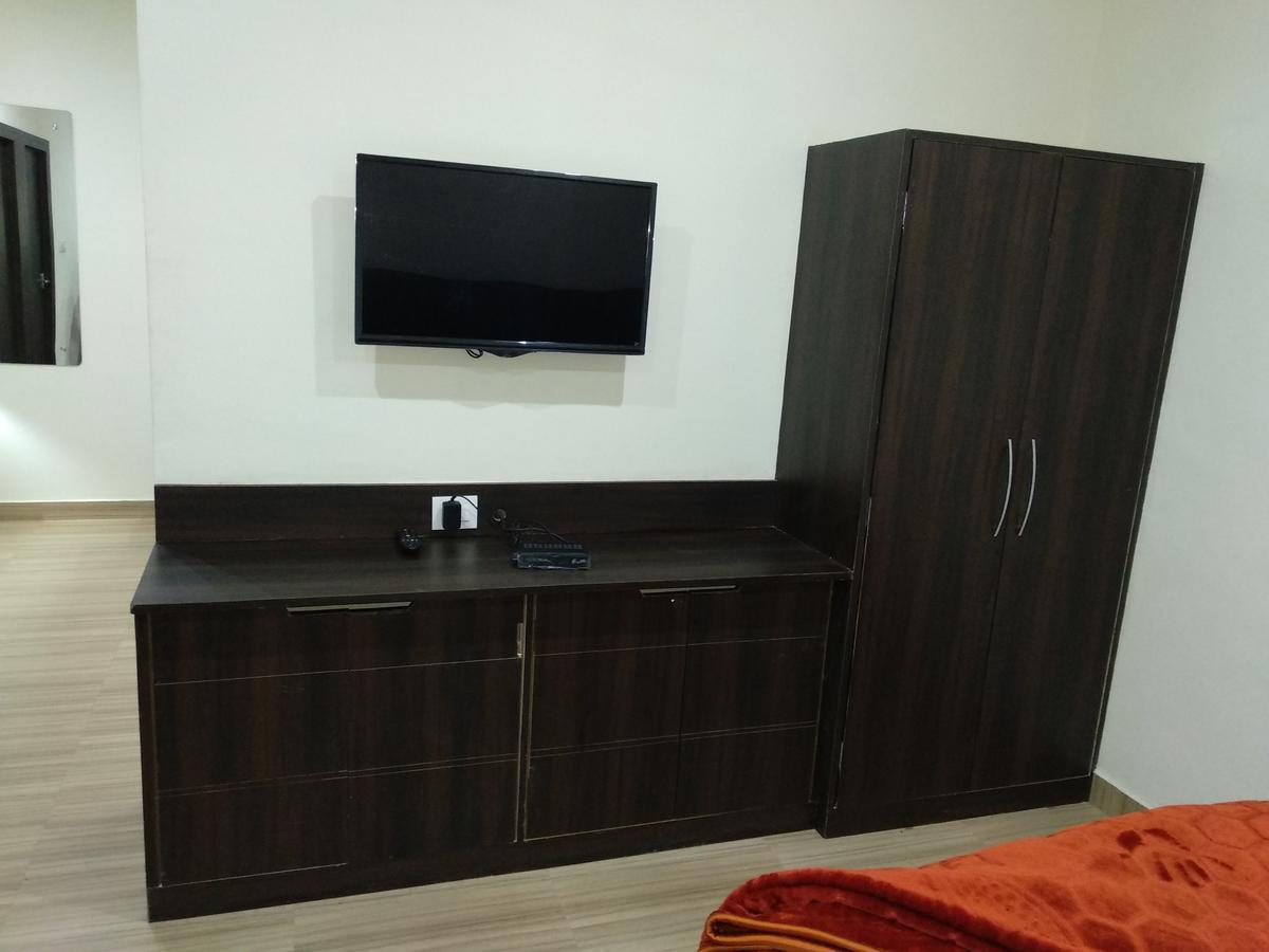 Oyo 60976 Hotel Shree Ji Morena Kültér fotó