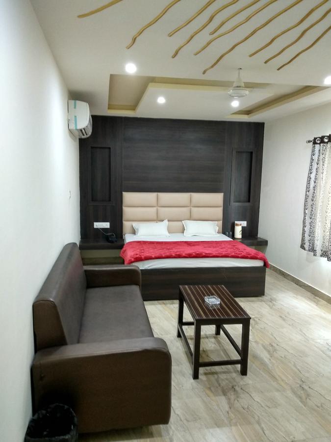Oyo 60976 Hotel Shree Ji Morena Kültér fotó
